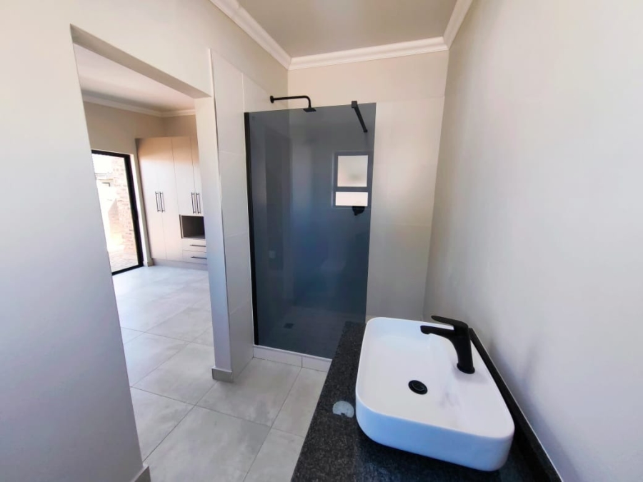 2 Bedroom Property for Sale in Waterberry Estate North West